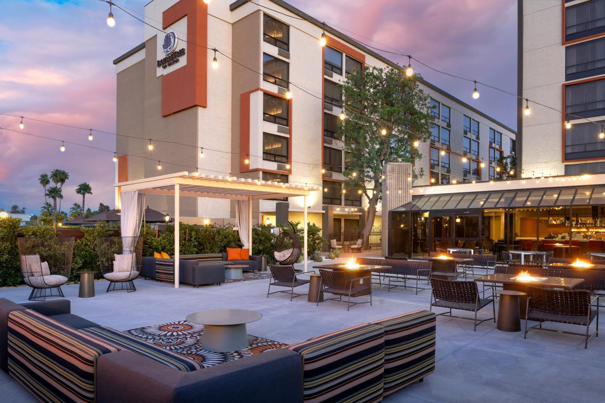Doubletree By Hilton San Bernardino Hotel Exterior foto